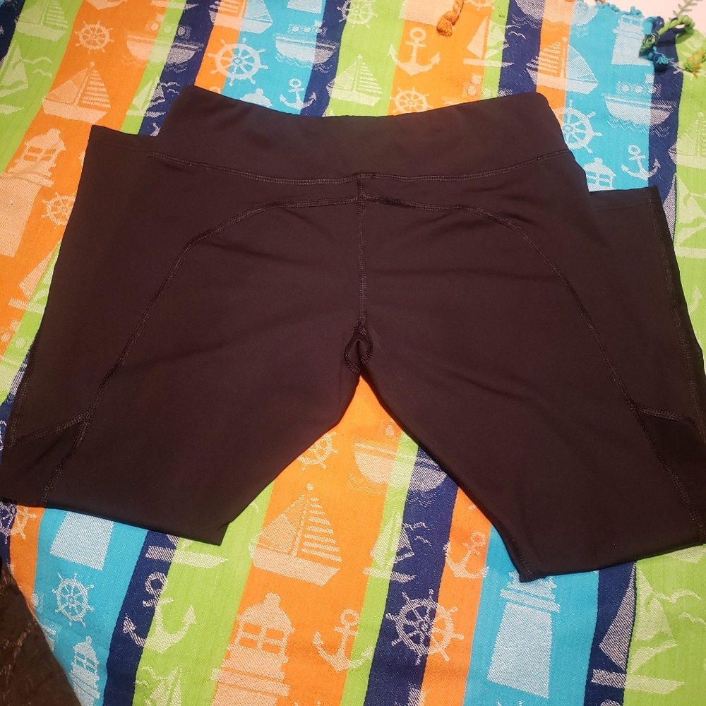 NIMBLE CAPRI LEGGING - Picture 4 of 4